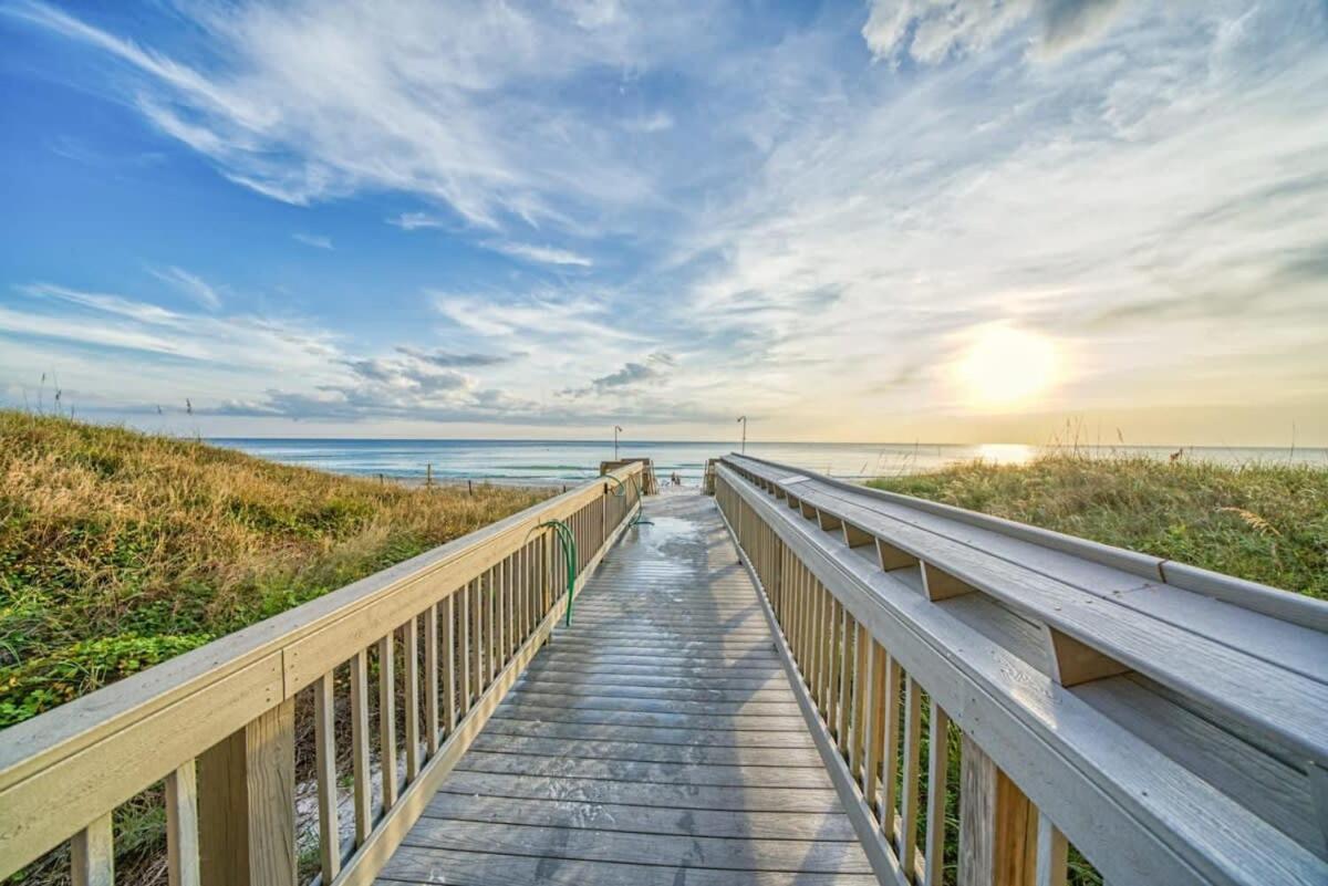 Brightly Furnished Beachfront Condo By Brightwild- 7Th Floor Gulf View! Panama City Beach Kültér fotó
